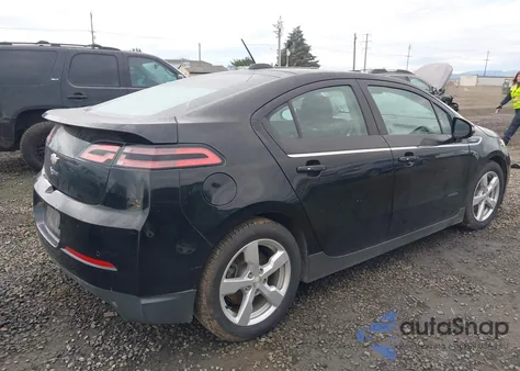 2015 Chevrolet Volt z USA, uszkodzony, nr VIN 1G1RD6E45FU108294